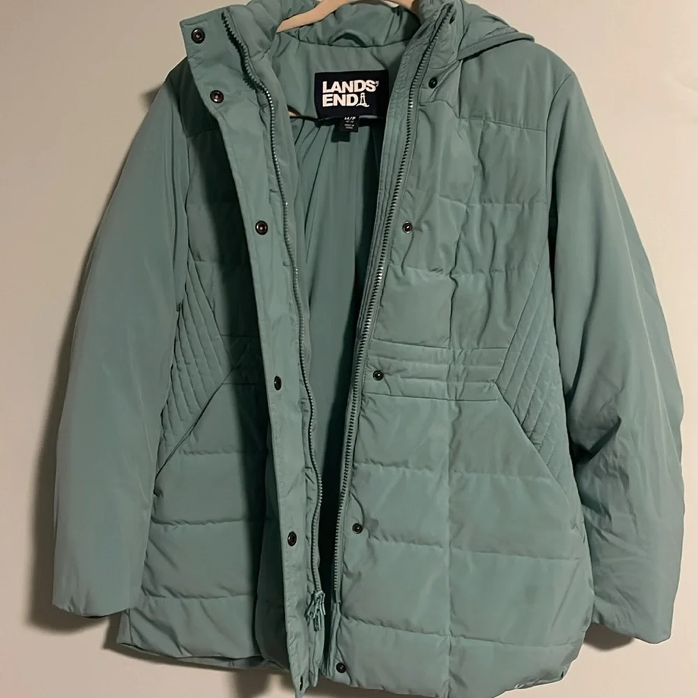 Lands’ End Down Filled Green Puffer Jacket Women’s Medium Petite (10/12) Hood - Picture 10 of 11